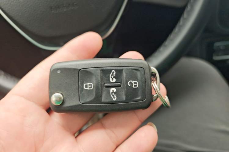 Used Volkswagen Sharan 2018 380TSI Comfort Edition 7-Seater Vehicle Key