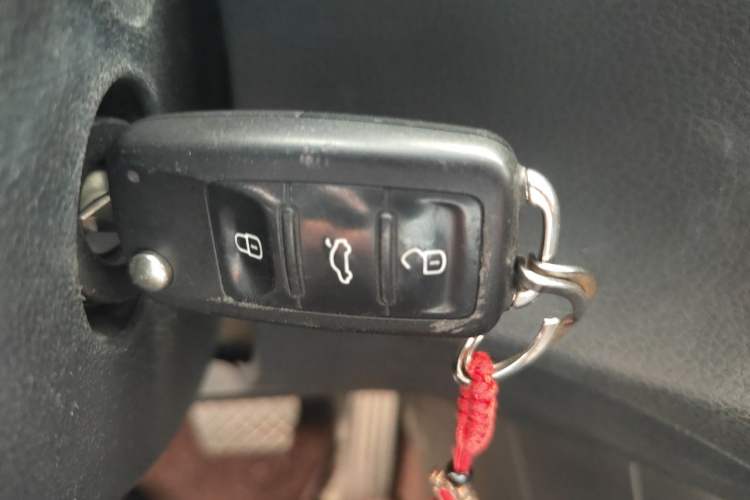 Used Volkswagen Sharan 2018 280TSI Enjoyment Model 7 Seats Vehicle Key