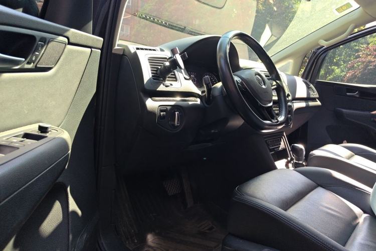Used Volkswagen Sharan 2018 380TSI Enjoyment Edition Premium 7-Seater Driver Seat