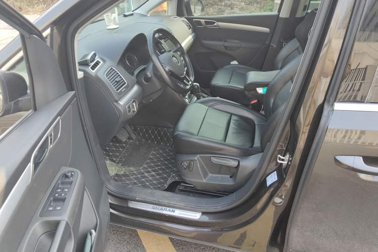 Used Volkswagen Sharan 2018 380TSI Comfort Edition 7-Seater Driver Seat
