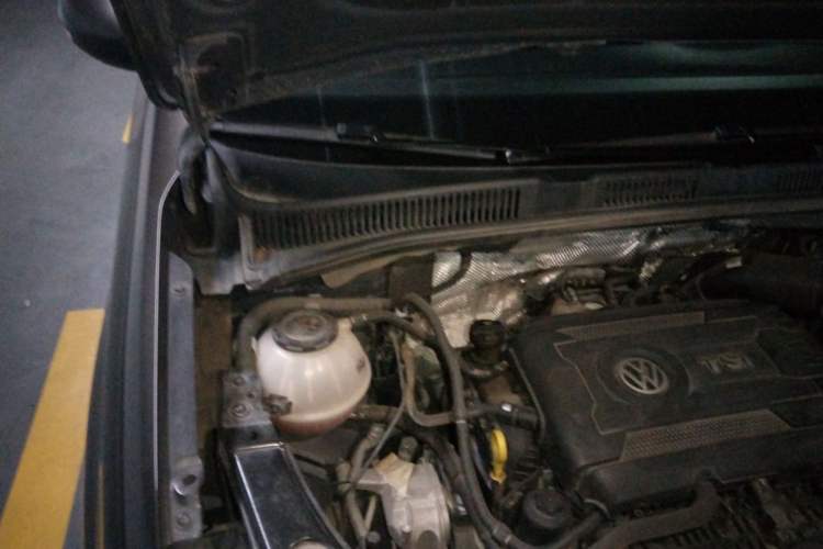 Used Volkswagen Sharan 2018 380TSI Comfort Edition 7-Seater Engine Bay Right