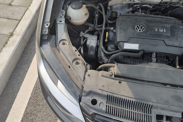 Used Volkswagen Sharan 2018 380TSI Comfort Edition 7-Seater Engine Bay Right