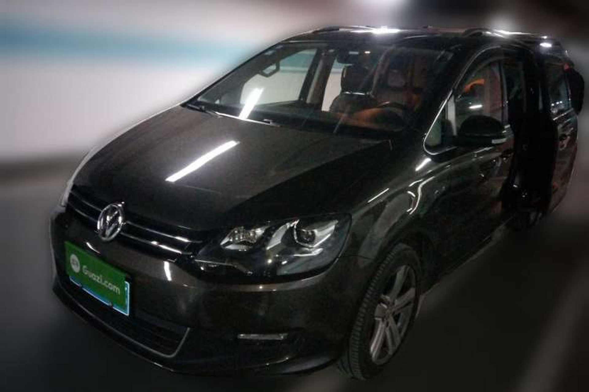 Used Volkswagen Sharan 2018 380TSI Comfort Edition 7-Seater Front Left 45 Deg