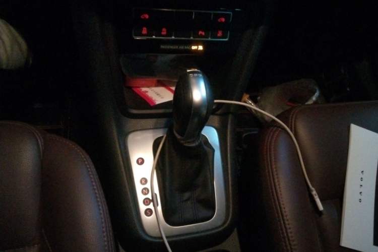 Used Volkswagen Sharan 2018 380TSI Comfort Edition 7-Seater Gear Lever