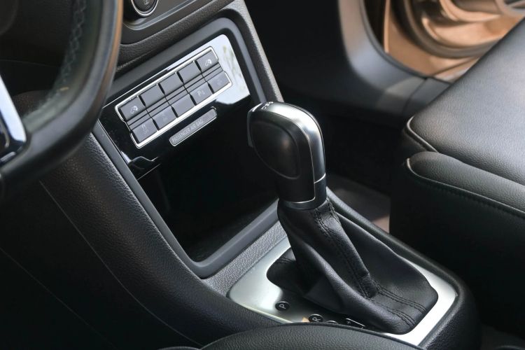 Used Volkswagen Sharan 2018 380TSI Comfort Edition 6-Seater Gear Lever