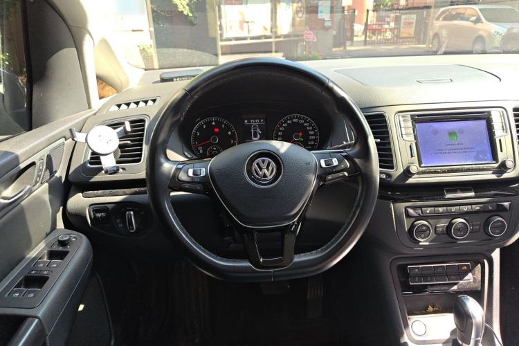 Used Volkswagen Sharan 2018 380TSI Enjoyment Edition Premium 7-Seater Steering Wheel