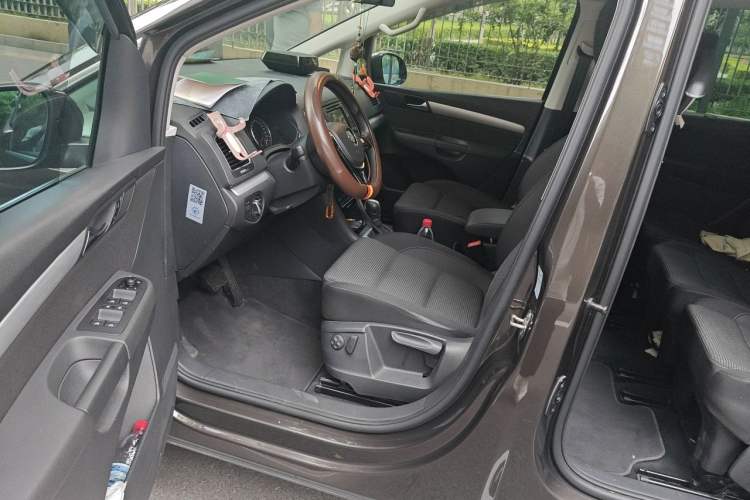 Used Volkswagen Sharan 2018 380TSI Comfort Edition 7-Seater Driver Seat