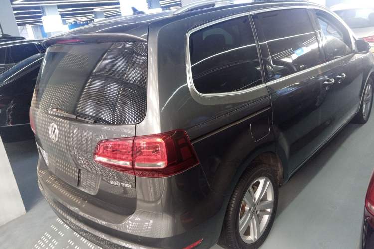 Used Volkswagen Sharan 2018 380TSI Comfort Edition 7-Seater Exterior 5