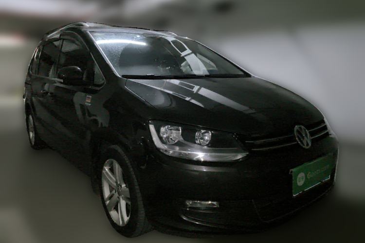 Used Volkswagen Sharan 2018 380TSI Comfort Edition 7-Seater Front Right 45 Deg