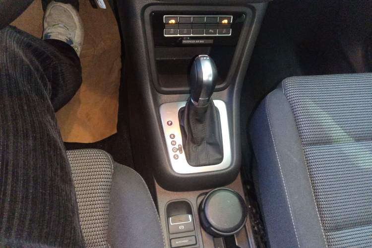 Used Volkswagen Sharan 2018 380TSI Comfort Edition 7-Seater Gear Lever