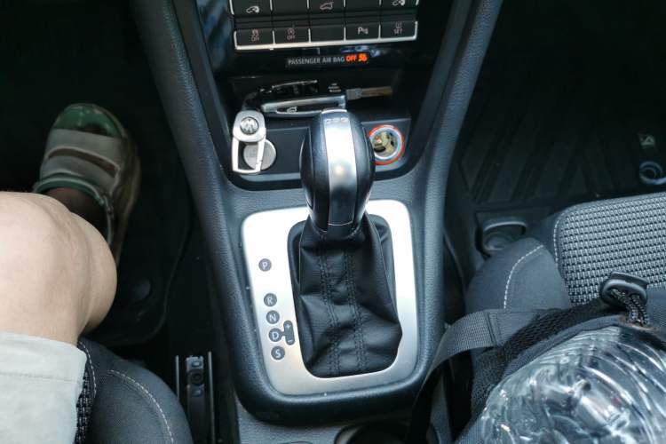 Used Volkswagen Sharan 2018 Revised Version 380TSI Comfort Edition 7-Seater Gear Lever