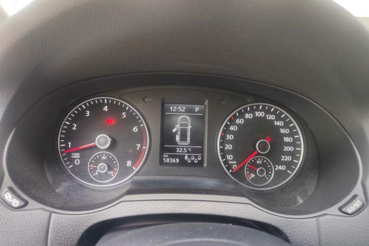 Used Volkswagen Sharan 2018 380TSI Comfort Edition 7-Seater Instrument Cluster