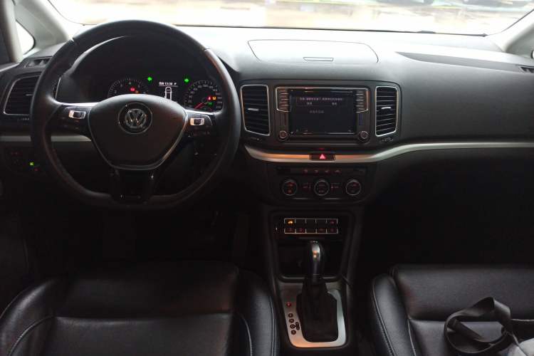 Used Volkswagen Sharan 2018 380TSI Comfort Edition 7-Seater Interior 2