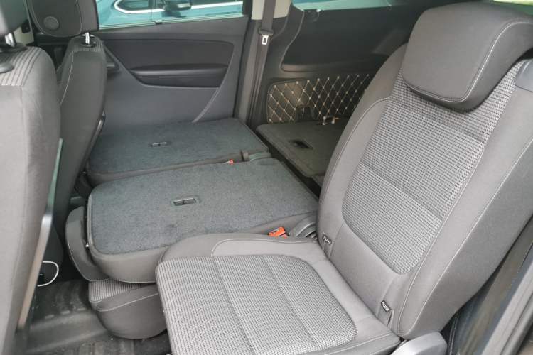 Used Volkswagen Sharan 2018 Revised Version 380TSI Comfort Edition 7-Seater Interior 4