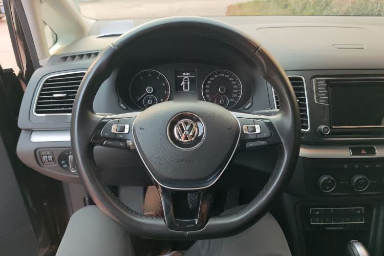 Used Volkswagen Sharan 2018 380TSI Comfort Edition 7-Seater Interior 4