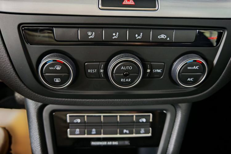 Used Volkswagen Sharan 2018 380TSI Comfort Edition 7-Seater Interior 5