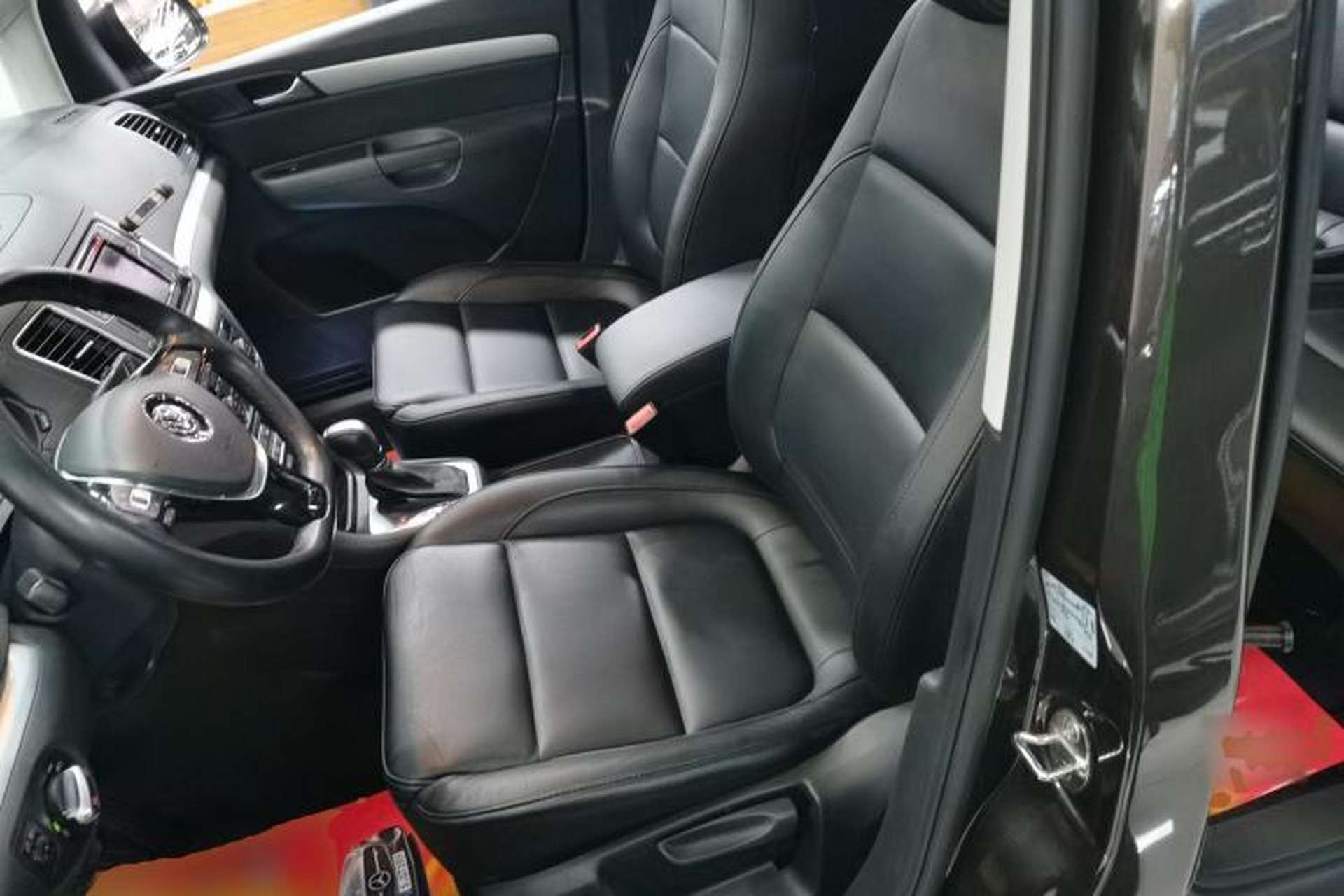Used Volkswagen Sharan 2018 380TSI Comfort Edition 7-Seater Left Front Seat