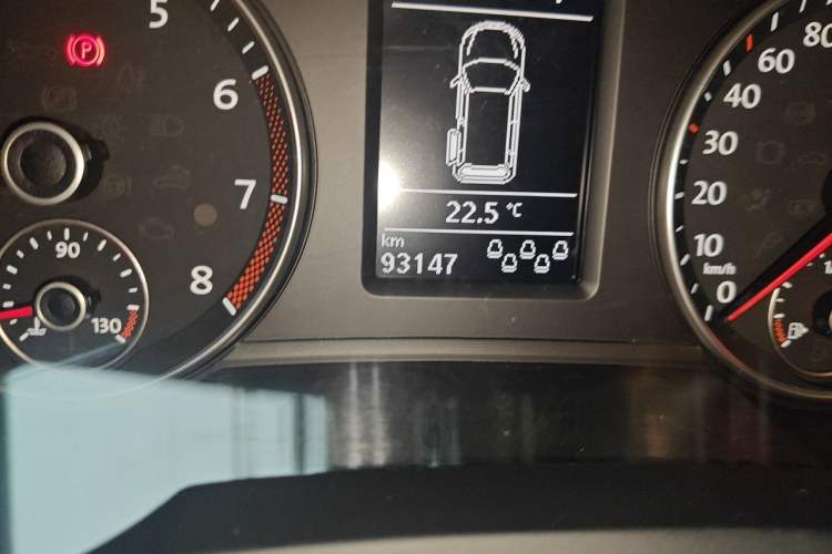Used Volkswagen Sharan 2018 380TSI Comfort Edition 7-Seater Odometer Close Up