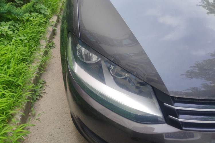 Used Volkswagen Sharan 2018 380TSI Comfort Edition 7-Seater Right Front Headlight