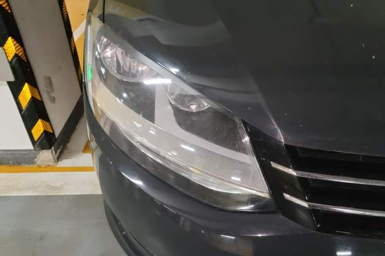 Used Volkswagen Sharan 2018 280TSI Enjoyment Model 7 Seats Right Front Headlight