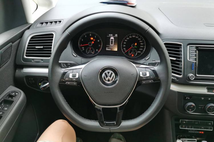 Used Volkswagen Sharan 2018 Revised Version 380TSI Comfort Edition 7-Seater Steering Wheel
