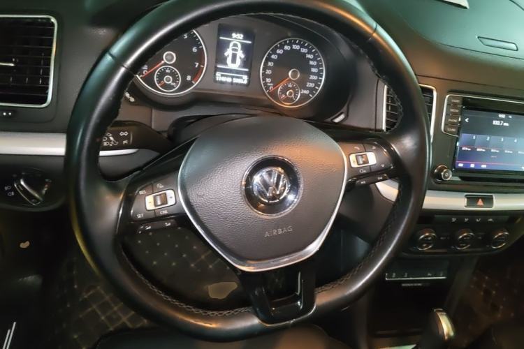Used Volkswagen Sharan 2018 280TSI Enjoyment Model 7 Seats Steering Wheel