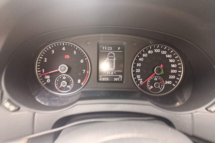 Used Volkswagen Sharan 2018 380TSI Comfort Edition 7-Seater Instrument Cluster