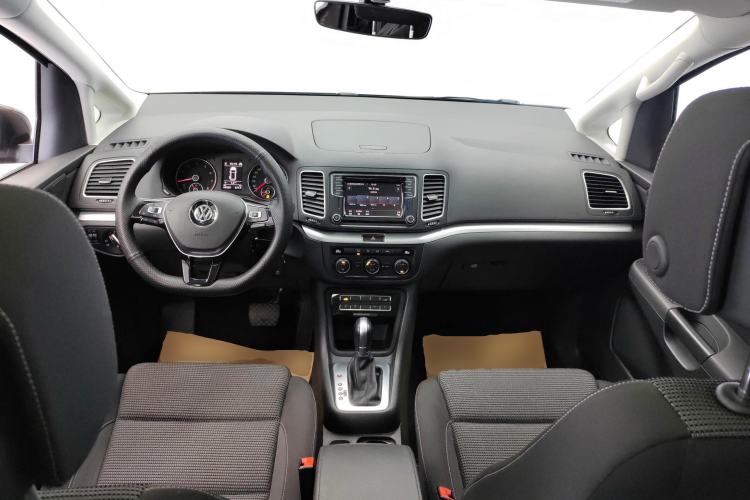 Used Volkswagen Sharan 2018 380TSI Comfort Edition 7-Seater Center Console