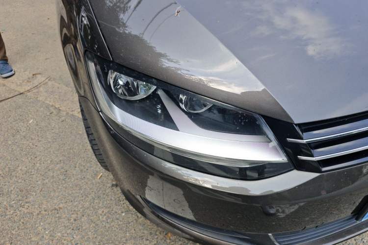 Used Volkswagen Sharan 2018 380TSI Comfort Edition 7-Seater Right Front Headlight