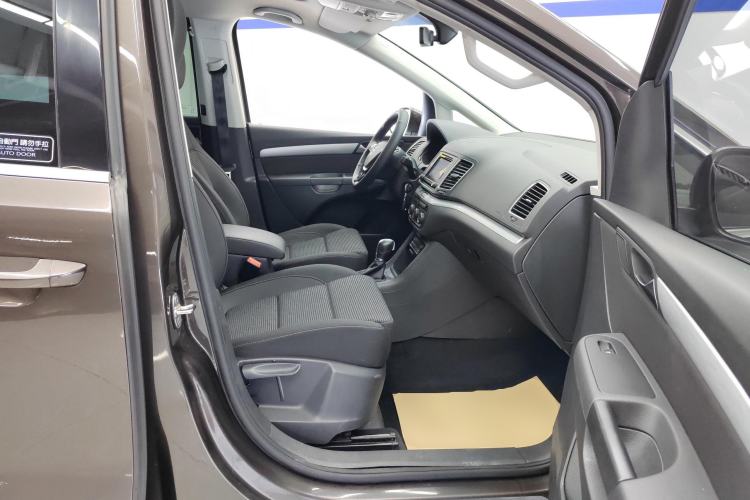 Used Volkswagen Sharan 2018 380TSI Comfort Edition 7-Seater Right Front Seat