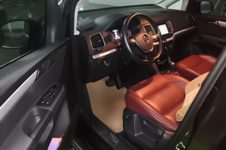 Used Volkswagen Sharan 2018 380TSI Comfort Edition 7-Seater Driver Seat