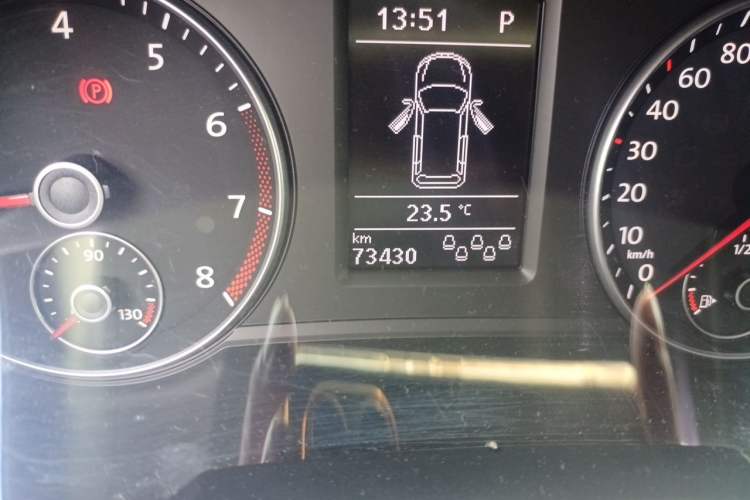 Used Volkswagen Sharan 2018 Revised Version 380TSI Comfort Edition 7-Seater Odometer Close Up