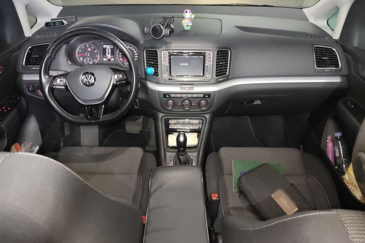 Used Volkswagen Sharan 2018 380TSI Comfort Edition 7-Seater Center Console