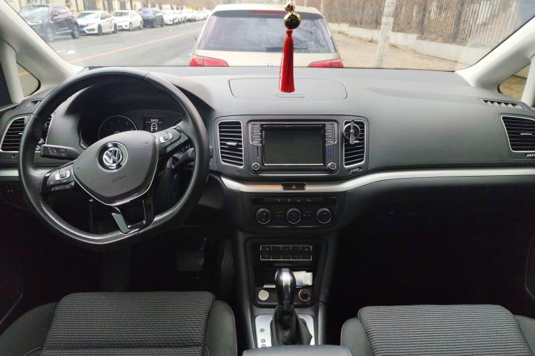 Used Volkswagen Sharan 2018 Revised Version 380TSI Comfort Edition 7-Seater Center Console