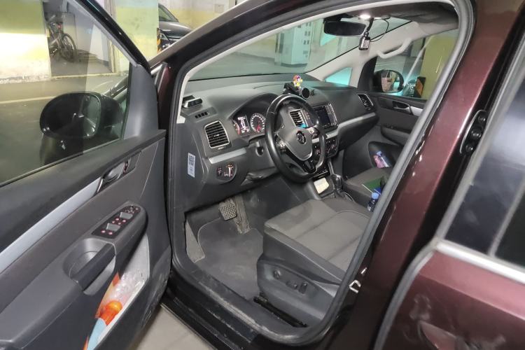 Used Volkswagen Sharan 2018 380TSI Comfort Edition 7-Seater Driver Seat
