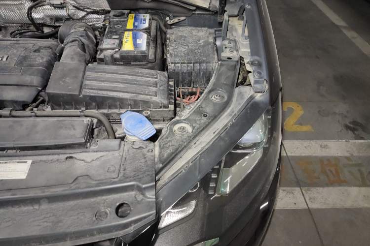 Used Volkswagen Sharan 2018 380TSI Comfort Edition 7-Seater Engine Bay Left