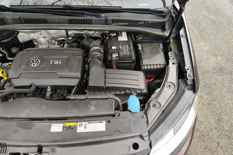 Used Volkswagen Sharan 2018 Revised Version 380TSI Comfort Edition 7-Seater Engine Bay Left