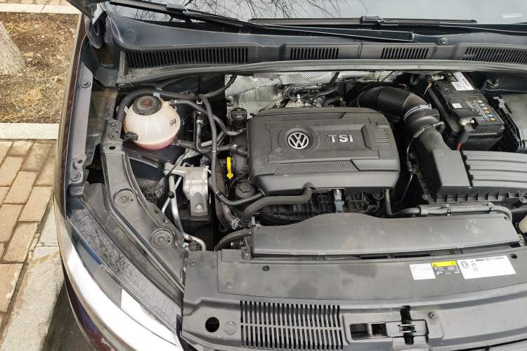 Used Volkswagen Sharan 2018 Revised Version 380TSI Comfort Edition 7-Seater Engine Bay Right