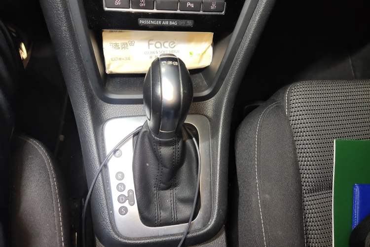 Used Volkswagen Sharan 2018 380TSI Comfort Edition 7-Seater Gear Lever
