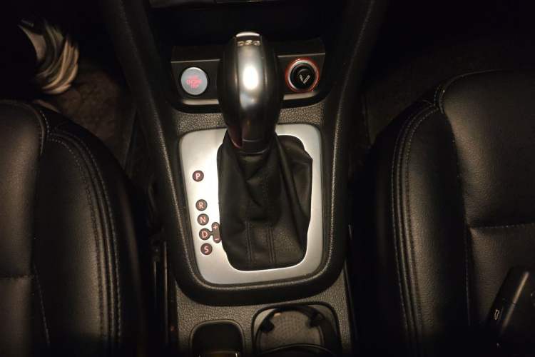 Used Volkswagen Sharan 2018 Revised Version 380TSI Comfort Edition 7-Seater Gear Lever