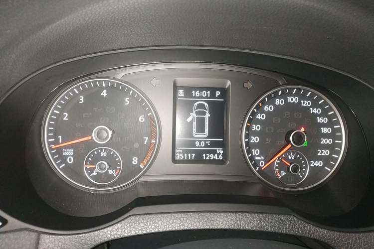Used Volkswagen Sharan 2018 380TSI Comfort Edition 7-Seater Instrument Cluster