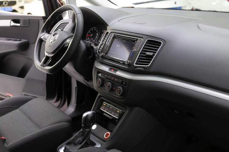 Used Volkswagen Sharan 2018 Revised Version 380TSI Comfort Edition 7-Seater Interior 2