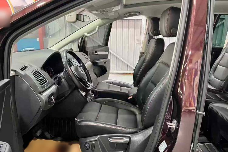 Used Volkswagen Sharan 2018 Revised Version 380TSI Comfort Edition 7-Seater Interior 3
