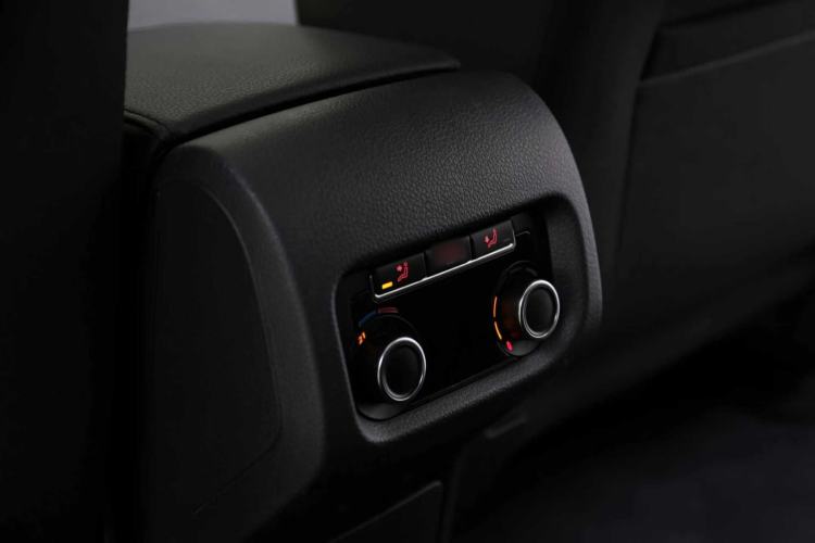 Used Volkswagen Sharan 2018 Revised Version 380TSI Comfort Edition 7-Seater Interior 5