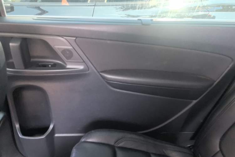 Used Volkswagen Sharan 2018 380TSI Comfort Edition 7-Seater Interior 6