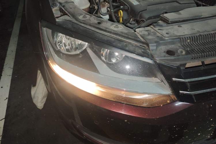 Used Volkswagen Sharan 2018 Revised Version 380TSI Comfort Edition 7-Seater Right Front Headlight