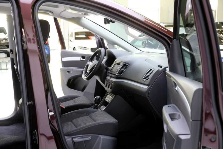 Used Volkswagen Sharan 2018 Revised Version 380TSI Comfort Edition 7-Seater Right Front Seat