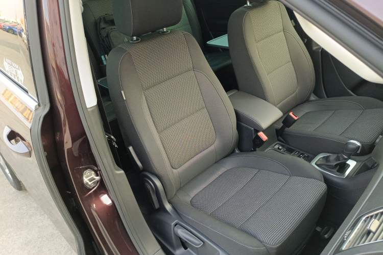 Used Volkswagen Sharan 2018 380TSI Comfort Edition 7-Seater Right Front Seat