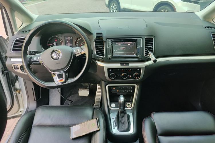 Used Volkswagen Sharan 2018 Revised Version 380TSI Comfort Edition 7-Seater Center Console