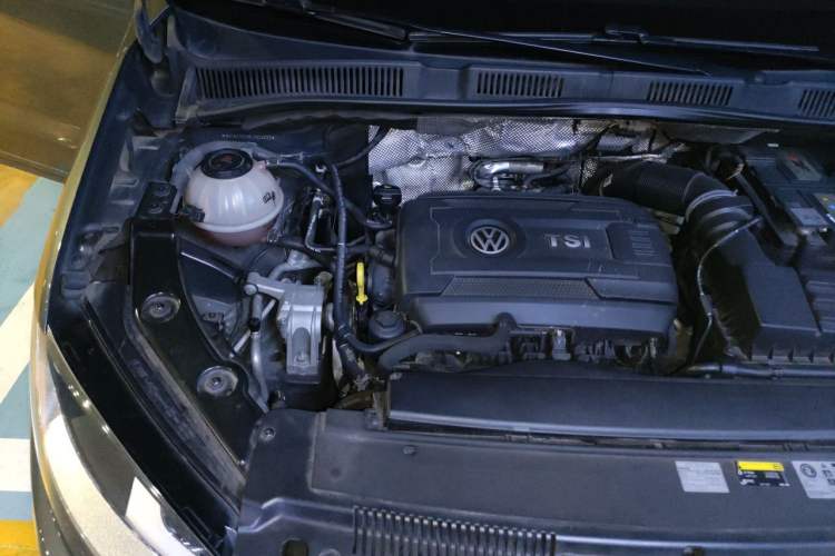 Used Volkswagen Sharan 2018 380TSI Comfort Edition 7-Seater Engine Bay Right
